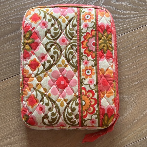 COPY - Nook by Barnes and Noble - Picture 3 of 3